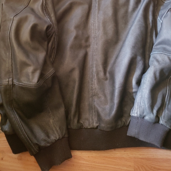Men's leather jacket - Picture 3 of 5